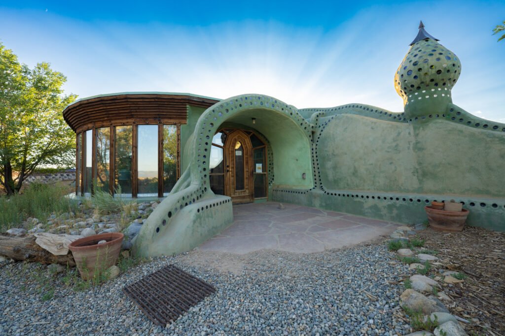Earthship Refuge model — simplified design for mass production and affordability